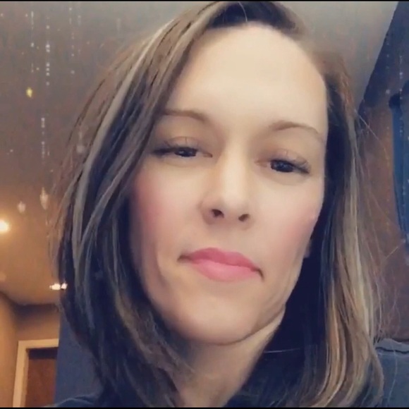 Meet your Posher, Consi - Picture 3 of 6